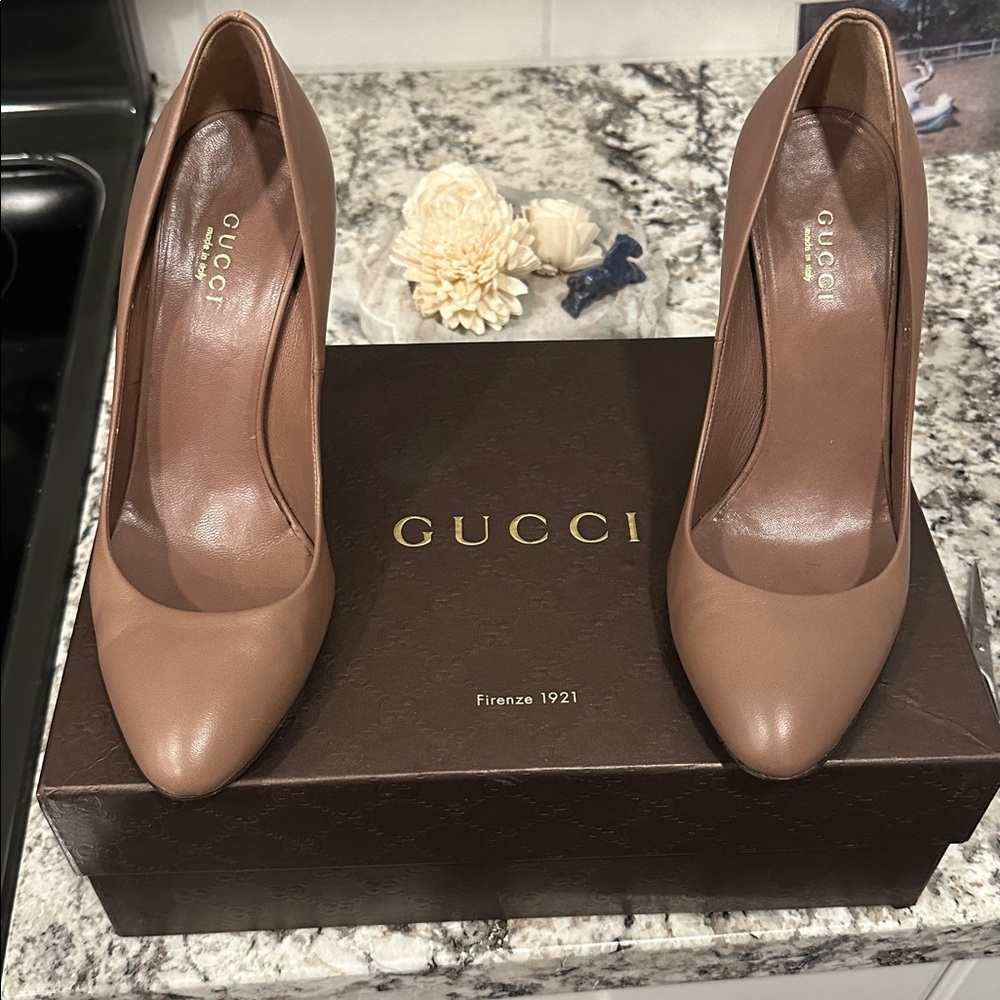 Gucci Horsebit pumps heels size 36.5 36 1/2